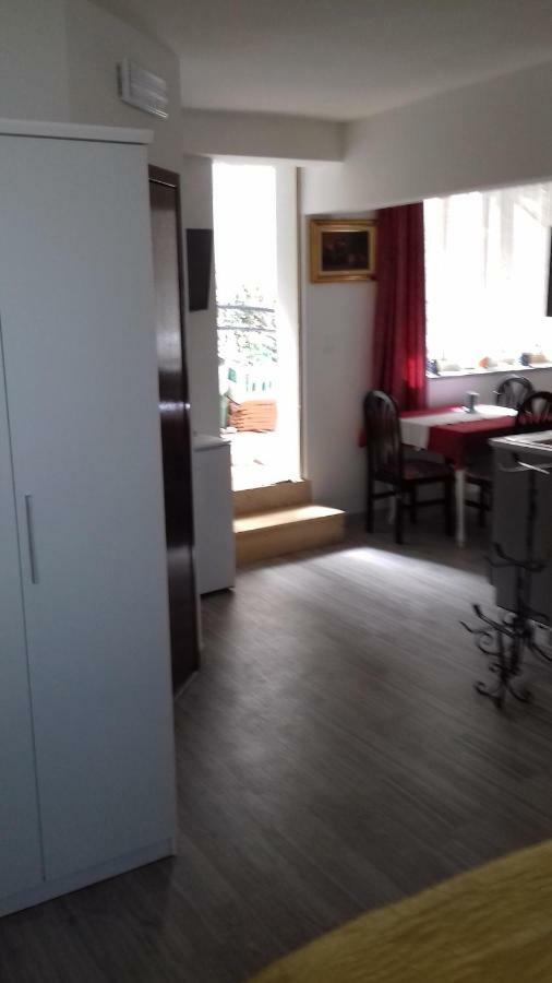 Apartmani Vesna Zambratija  Exterior foto